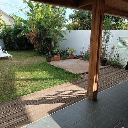Jolie Maison T3 A St Pierre, 2 Chambres Avec Sdb, Grande Varangue, Jardin Saint Pierre Buitenkant foto