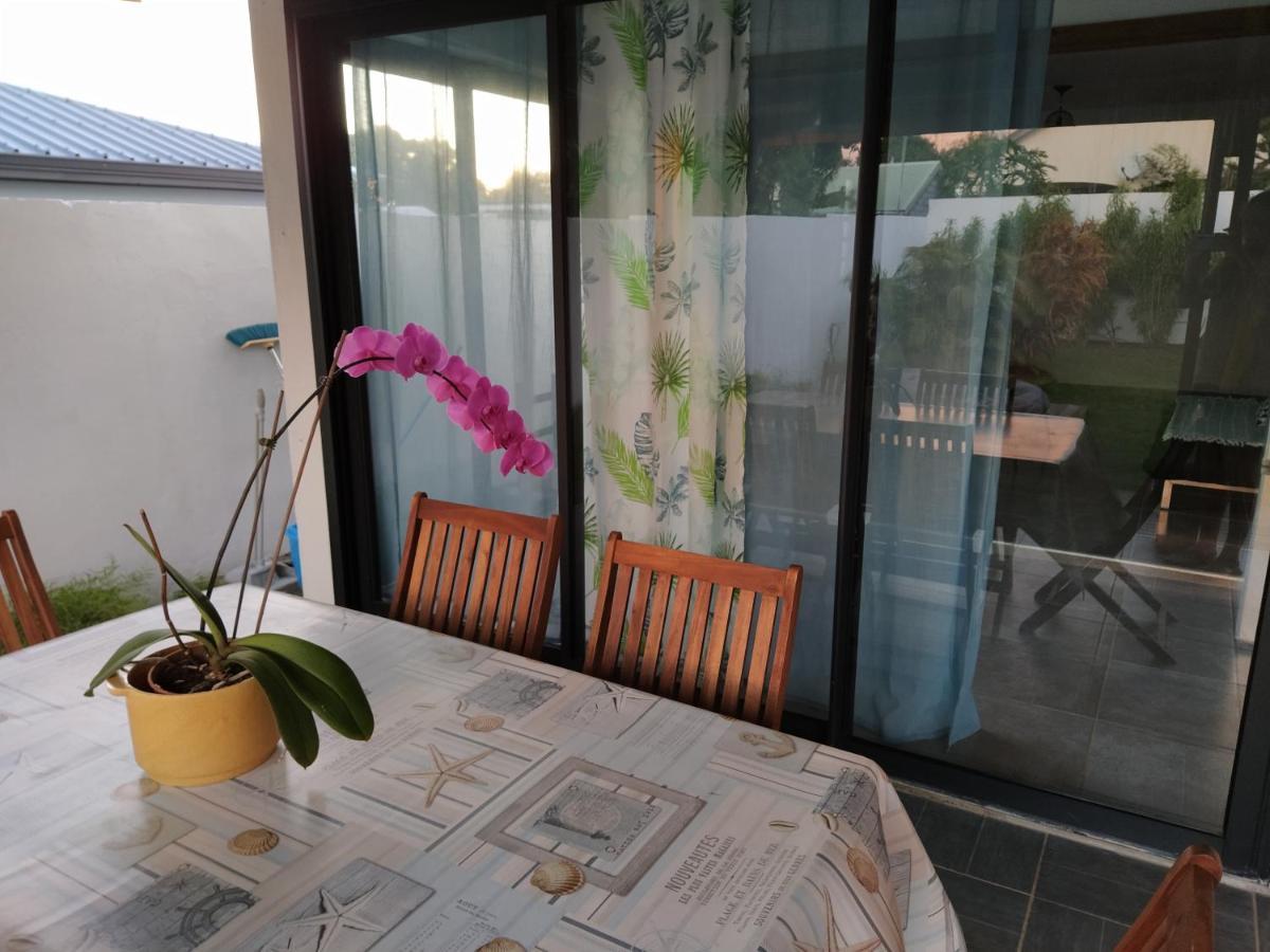 Jolie Maison T3 A St Pierre, 2 Chambres Avec Sdb, Grande Varangue, Jardin Saint Pierre Buitenkant foto