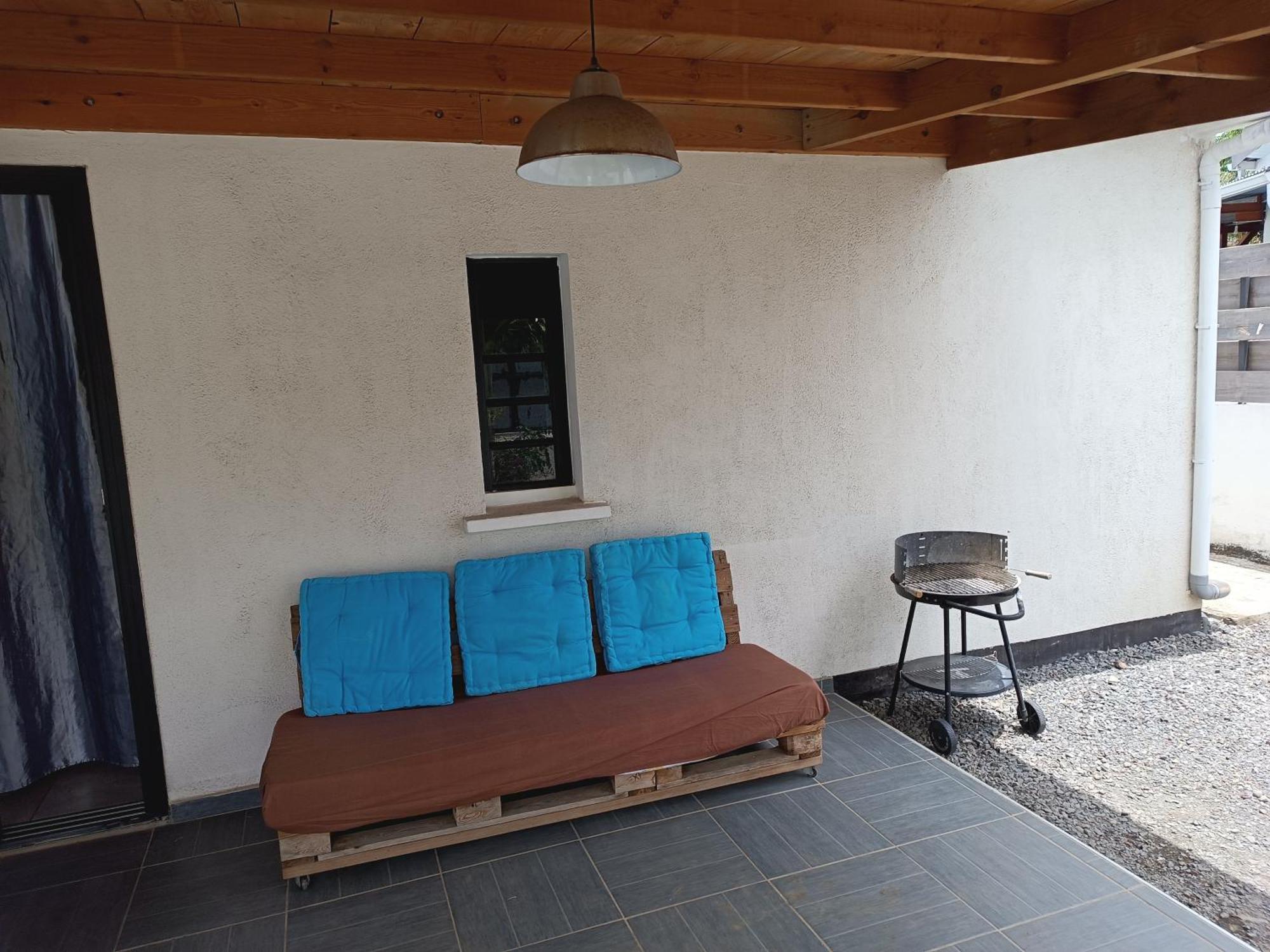 Jolie Maison T3 A St Pierre, 2 Chambres Avec Sdb, Grande Varangue, Jardin Saint Pierre Kamer foto