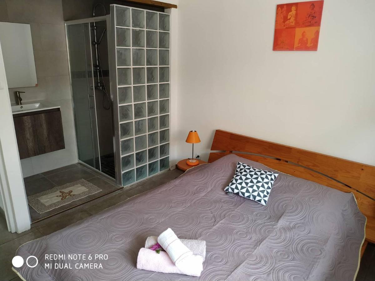Jolie Maison T3 A St Pierre, 2 Chambres Avec Sdb, Grande Varangue, Jardin Saint Pierre Buitenkant foto